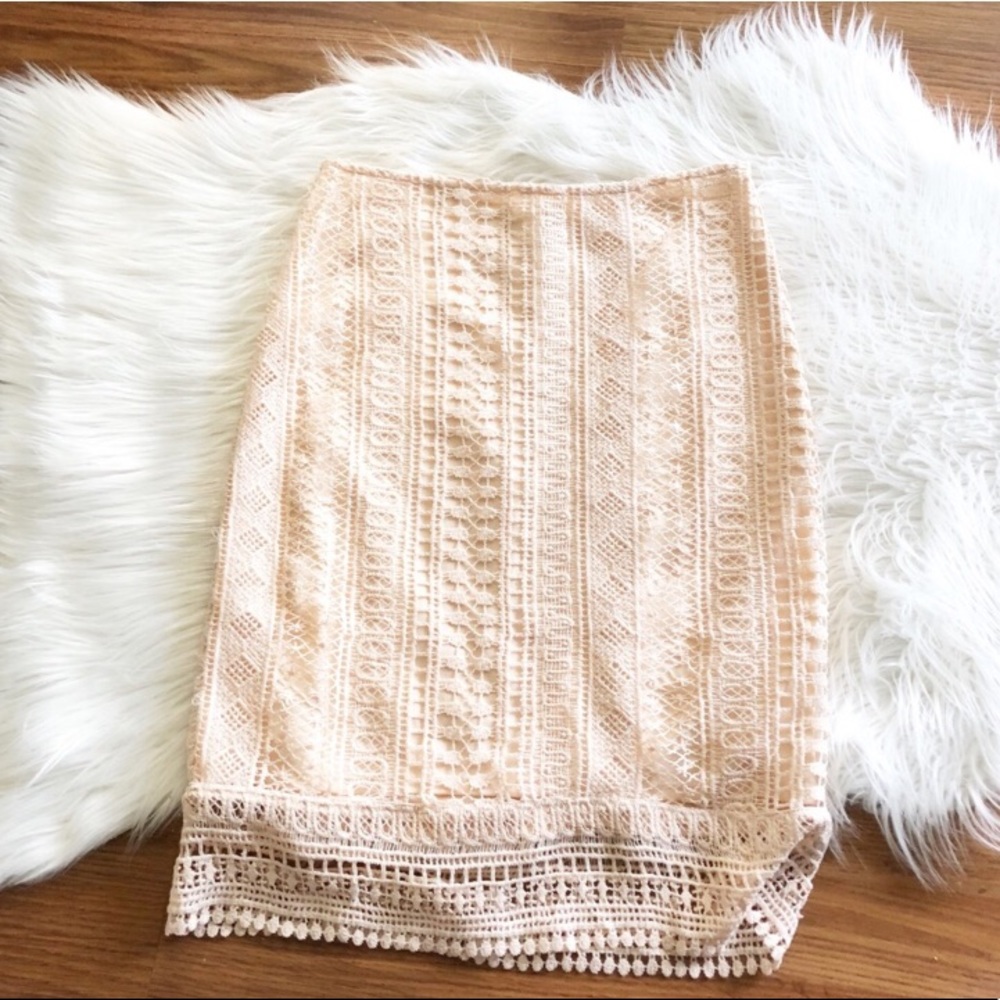 Leith Nordstroms Pale Pink Lace Skirt